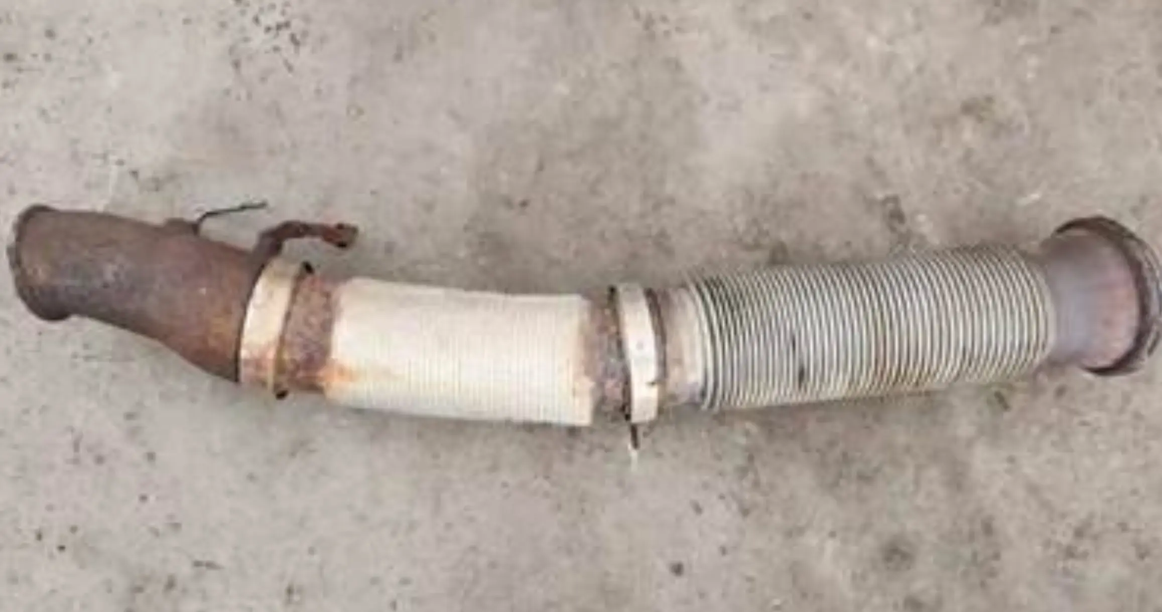 Volvo 4 inch by 5 inch Bellow Pipe Product with Application