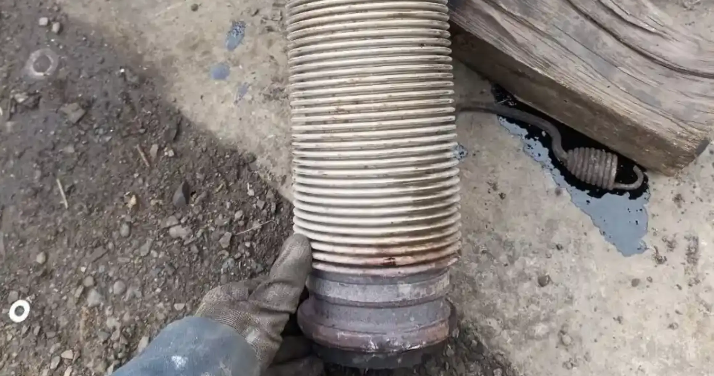Volvo 5 inch by 5 inch Bellow Pipe Product with Application